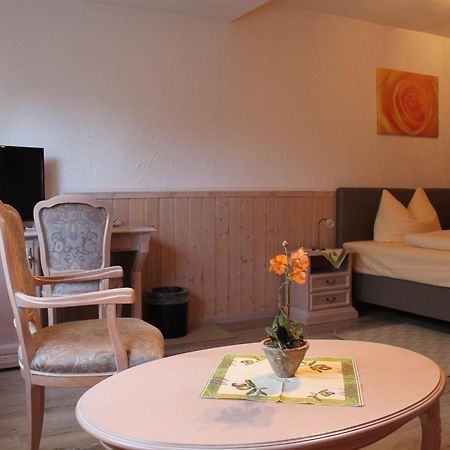 Hotel-Restaurant Walkmuehle Usingen Room photo
