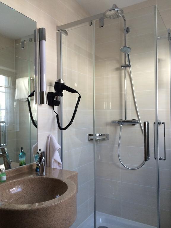 Hotel-Restaurant Walkmuehle Usingen Room photo